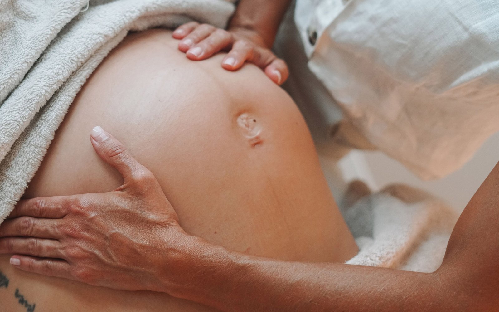 Prenatal Massage During Pregnancy | Safe &amp; Amazing Benefits